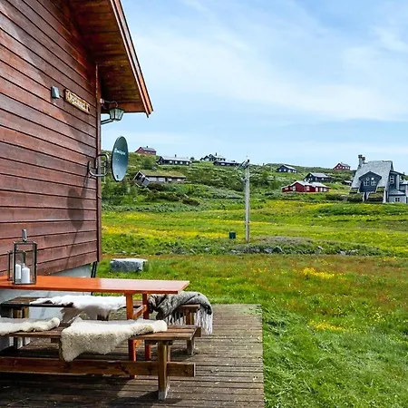 3 Bedroom Cozy In Appartement